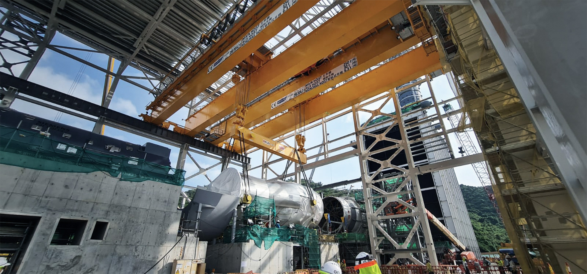 721180 • Testing phase of n.2 double girder bridge cranes for maintenance